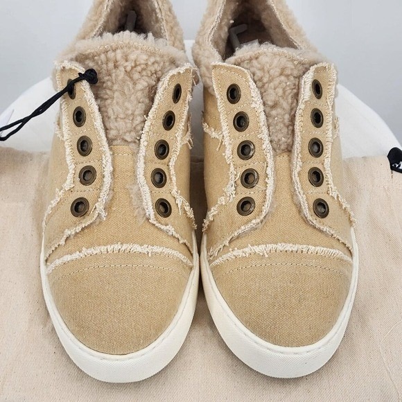 MYRA BAG Fancy Tan Canvas Faux Fur Lined Slip On Sneakers Casual Shoes 7 NWT - Picture 8 of 11